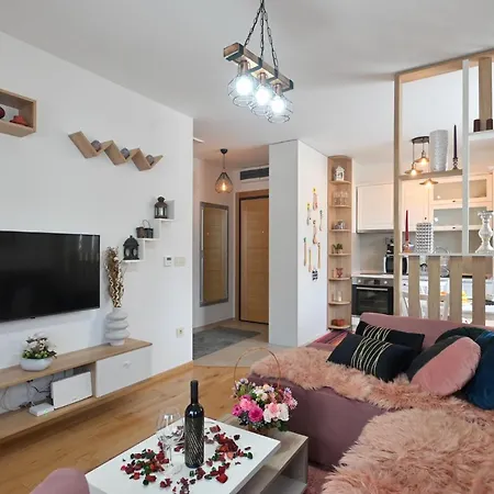 アパート Tea - *